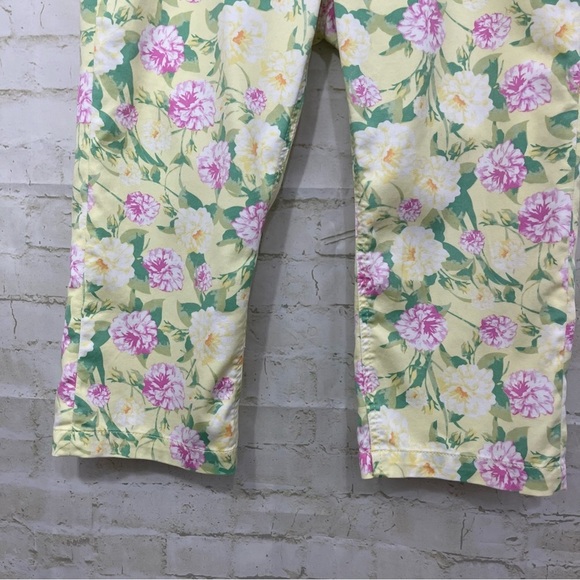 Liverpool Yellow Floral Straight Leg Capri Pants - Picture 9 of 15